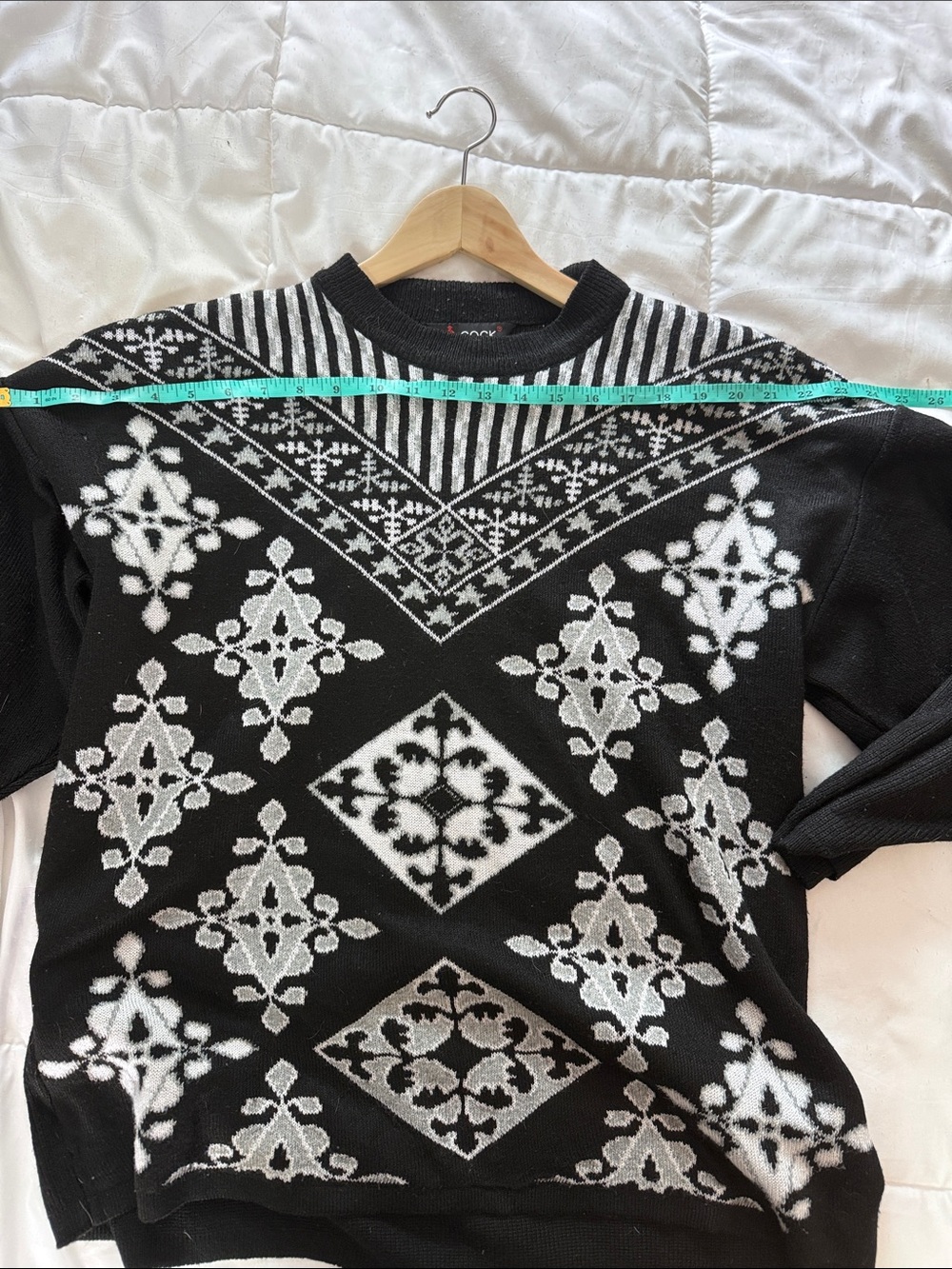 Black and white print sweater - Picture 4 of 6